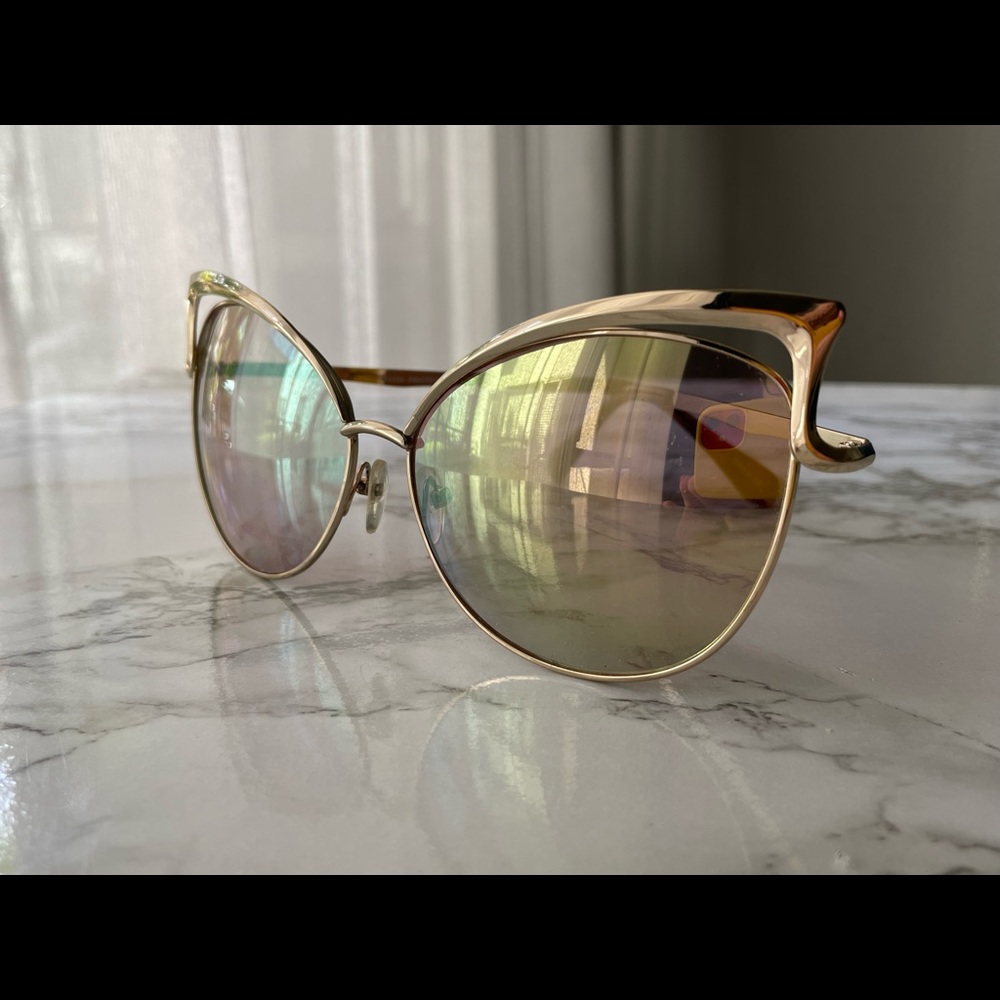 NWOT Glamorous Retro Style Large Sunglasses Iridescent Mirrored Lenses